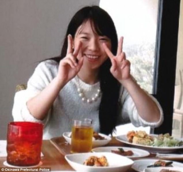Muerto: Rina Shimabukuro (en la foto), de 20 años, desapareció en la isla de Okinawa, Japón, el 28 de abril.  Su cuerpo fue encontrado cuando Kenneth Shinzato, de 32 años, un trabajador civil en la Base de la Fuerza Aérea de Kadena, le dio a la policía una ubicación.