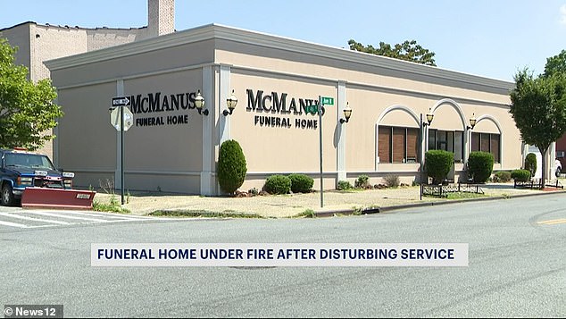 McManus Funeral Home en Brooklyn, Nueva York, dijo que había hecho 