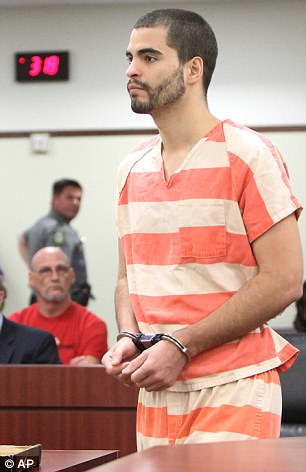 Matos fue arrestado el 5 de septiembre de 2014 en un hotel en el área de Tampa Bay, junto con su hijo autista de cuatro años, Ismael Tristan Santisteban.