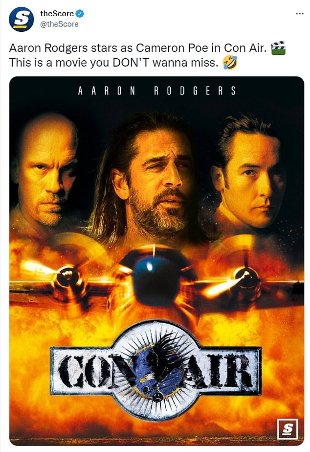 Un usuario de Twitter se burló de un póster de la película Con Air con Rodgers en lugar de Cage