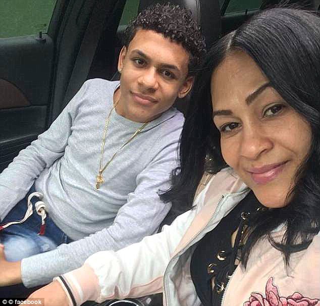 “Necesito justicia para mi hijo”, dijo la madre de Lesandro, Leandra Feliz (en la foto con su hijo)