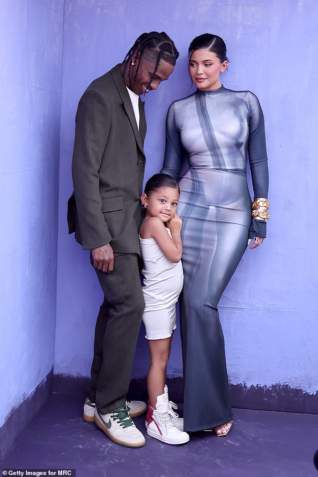 Padres: el rapero, de 31 años, comparte a su hija Stormi, de cuatro años, y un bebé, cuyo nombre aún no se ha revelado, con la estrella de The Kardashians, de 24 años;  Fotografiado en los Billboard Music Awards 2022