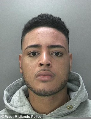 Declan Kemp-Francis, de 23 años, de Derby, fue absuelto de desorden violento pero declarado culpable de ayudar a un delincuente