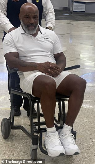 Tyson, de 56 años, fue trasladado en avión por el aeropuerto de Miami