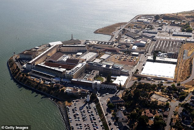 La prisión estatal de San Quentin ha registrado 15 muertes por el coronavirus, incluidas ocho en el corredor de la muerte.