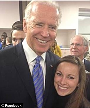 Meredith aparece en la foto con el exvicepresidente Joe Biden